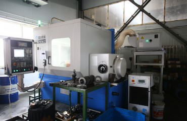 蝸桿磨齒機(jī)